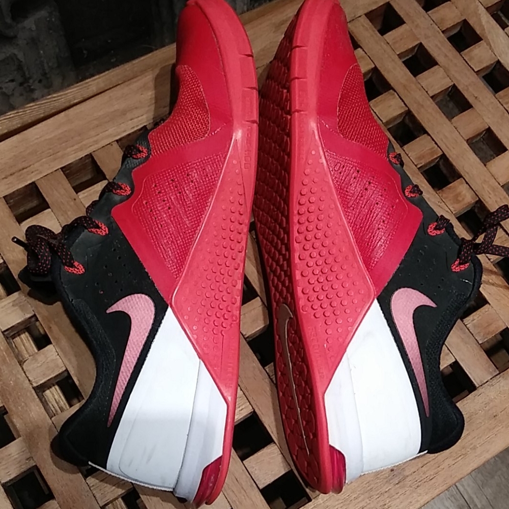 NIKE Flywire shoes - Picture 11 of 16
